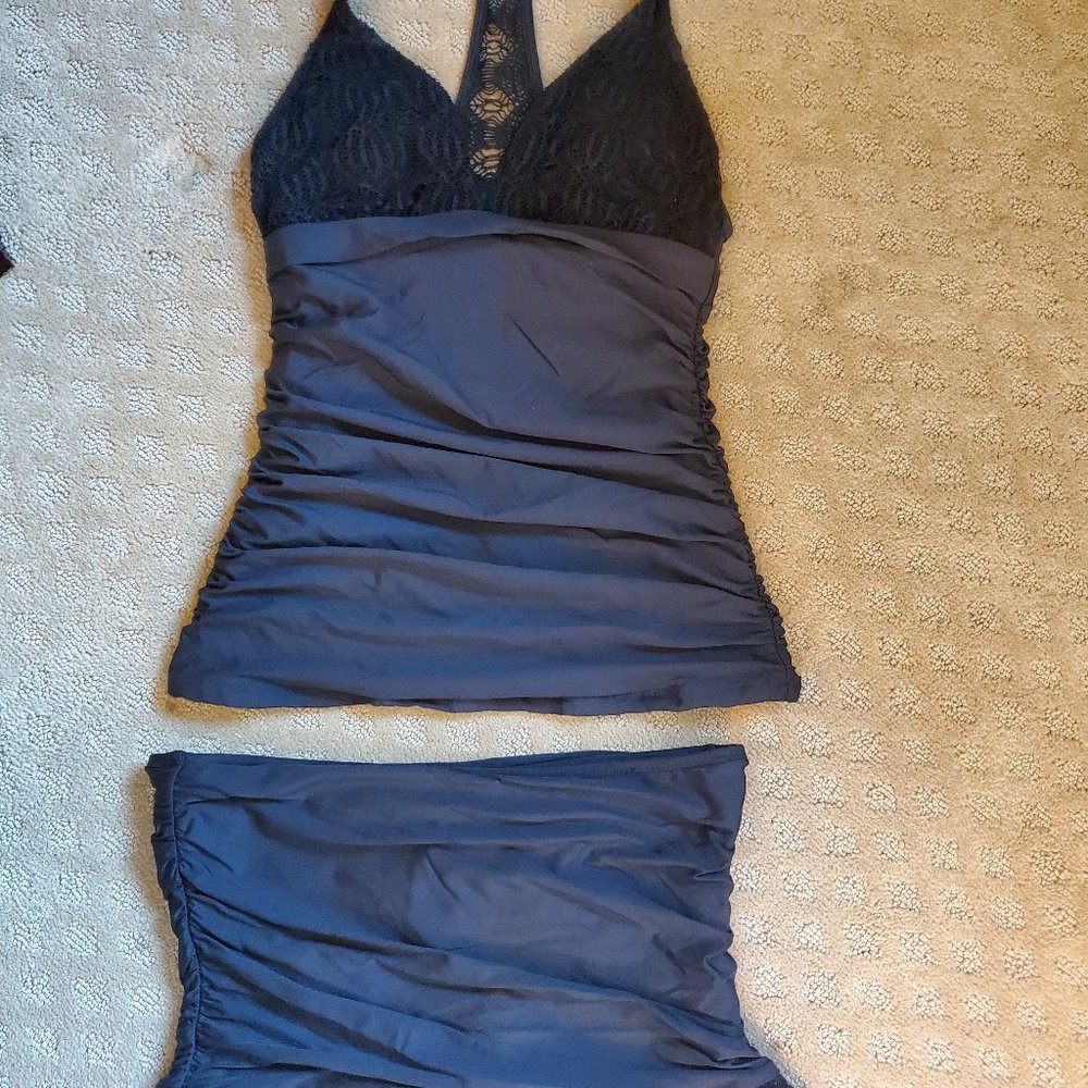 Athleta Skirted Tankini Runched Crochet black